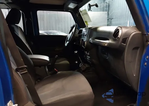 2016 Jeep Wrangler Unlimited Sport z USA, uszkodzony, nr VIN 1C4BJWDG4GL114477